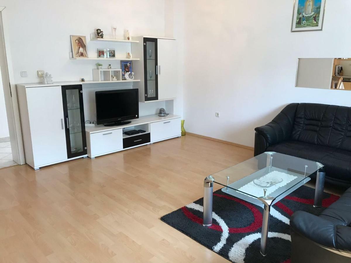 Guesthouse Pejo Poreč Zewnętrze zdjęcie